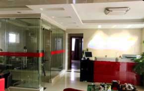 高白度，白板紙讓文字與圖案躍然紙上